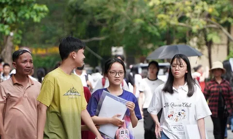 Hàng chục nghìn thí sinh thi đánh giá năng lực, "tranh suất" vào trường sư phạm