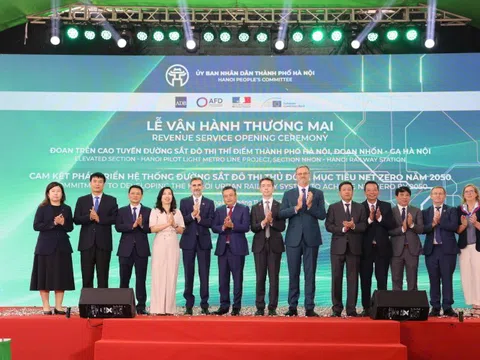 Metro Nhổn - ga Hà Nội trở thành biểu tượng cho cam kết Net Zero của Hà Nội