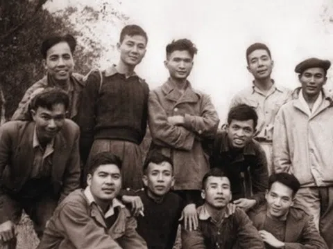 Khát vọng Cửu trùng đài