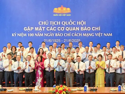 Chủ tịch Quốc hội: Tạo điều kiện tối đa để báo chí hoạt động hiệu quả
