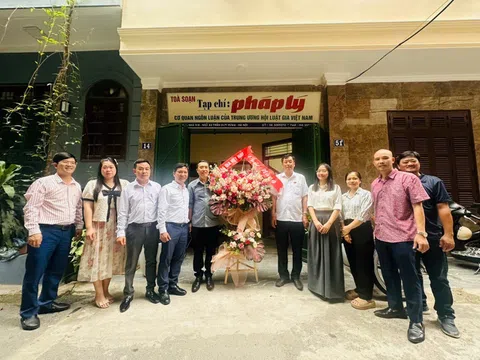 Lãnh đạo Hội Luật gia Việt Nam thăm và chúc mừng Tạp chí Pháp lý nhân Kỷ niệm 100 năm ngày Báo chí cách mạng Việt Nam